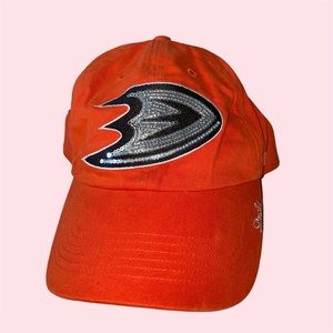 Anaheim Ducks Sequined D-Logo Hat